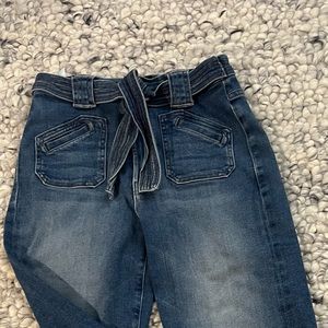 MOTHER belted cropped mid-rise, mid-stretch jeans